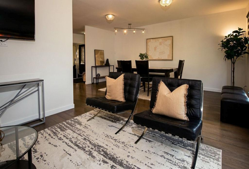 19 Aster, 5 Bedrooms Bedrooms, 16 Rooms Rooms,3 BathroomsBathrooms,Residential,For Sale,Aster