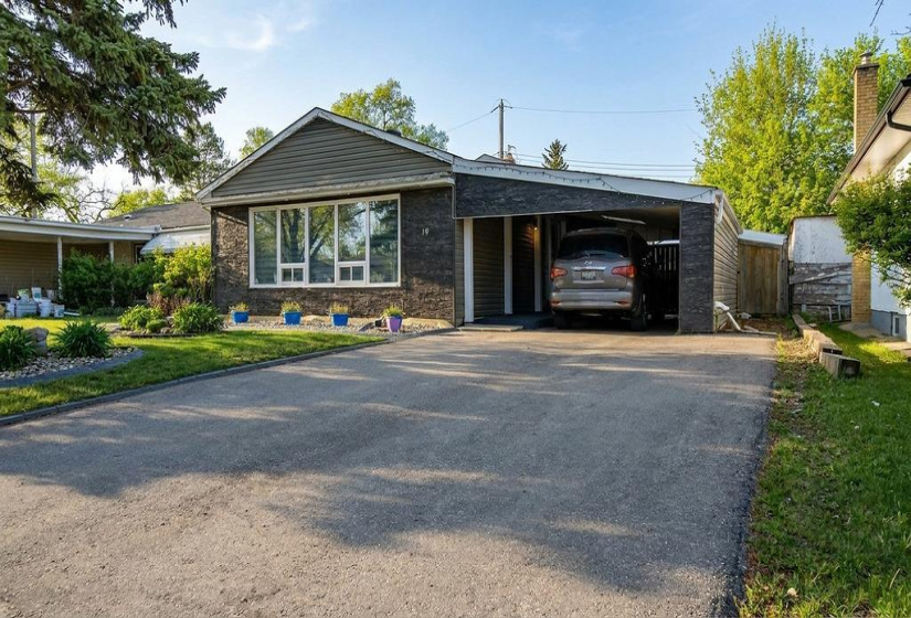 19 Aster, 5 Bedrooms Bedrooms, 16 Rooms Rooms,3 BathroomsBathrooms,Residential,For Sale,Aster