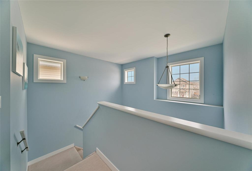 832 Ashworth, 3 Bedrooms Bedrooms, 11 Rooms Rooms,2 BathroomsBathrooms,Residential,For Sale,Ashworth