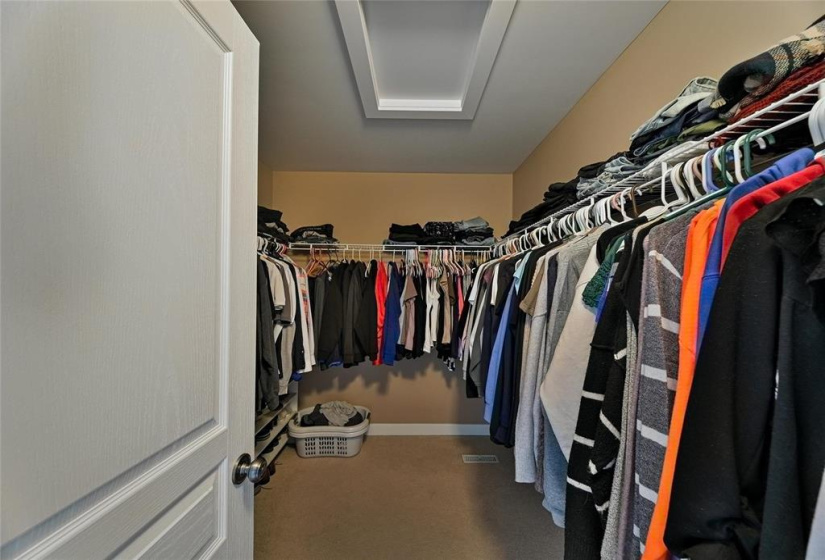 832 Ashworth, 3 Bedrooms Bedrooms, 11 Rooms Rooms,2 BathroomsBathrooms,Residential,For Sale,Ashworth