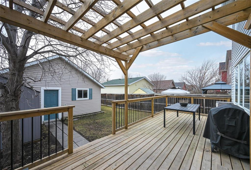 832 Ashworth, 3 Bedrooms Bedrooms, 11 Rooms Rooms,2 BathroomsBathrooms,Residential,For Sale,Ashworth