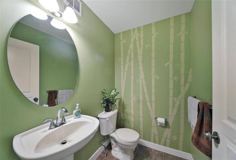 832 Ashworth, 3 Bedrooms Bedrooms, 11 Rooms Rooms,2 BathroomsBathrooms,Residential,For Sale,Ashworth