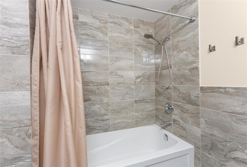 194 Dollard, 4 Bedrooms Bedrooms, 12 Rooms Rooms,2 BathroomsBathrooms,Residential,For Sale,Dollard