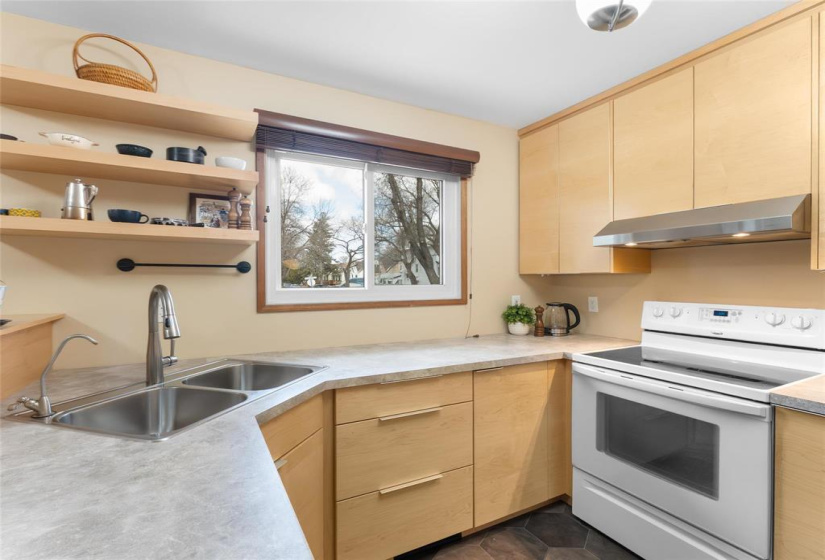 194 Dollard, 4 Bedrooms Bedrooms, 12 Rooms Rooms,2 BathroomsBathrooms,Residential,For Sale,Dollard