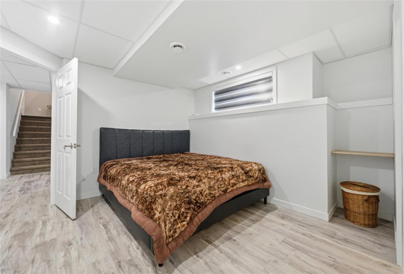 458 Harbison, 4 Bedrooms Bedrooms, 12 Rooms Rooms,3 BathroomsBathrooms,Residential,For Sale,Harbison