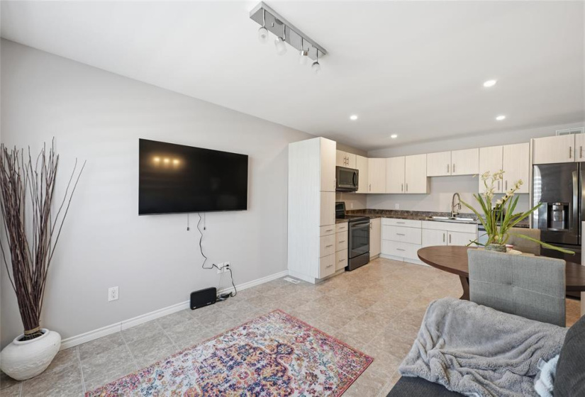 458 Harbison, 4 Bedrooms Bedrooms, 12 Rooms Rooms,3 BathroomsBathrooms,Residential,For Sale,Harbison