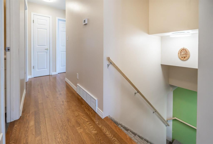 27 BERGEN, 5 Bedrooms Bedrooms, 10 Rooms Rooms,1 BathroomBathrooms,Residential,For Sale,BERGEN