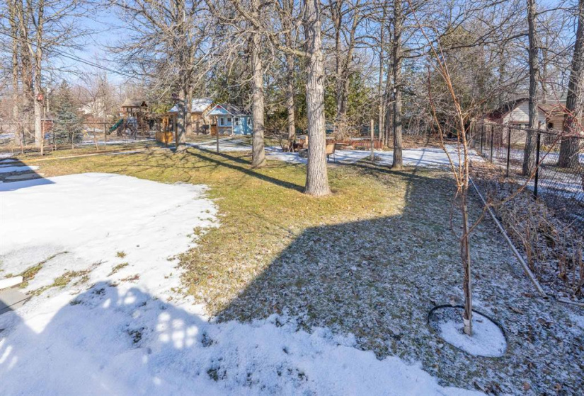 27 BERGEN, 5 Bedrooms Bedrooms, 10 Rooms Rooms,1 BathroomBathrooms,Residential,For Sale,BERGEN