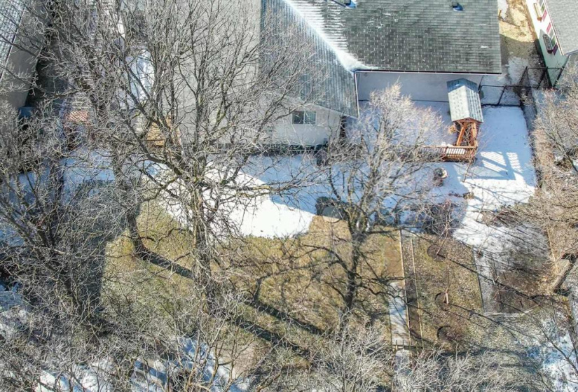 27 BERGEN, 5 Bedrooms Bedrooms, 10 Rooms Rooms,1 BathroomBathrooms,Residential,For Sale,BERGEN