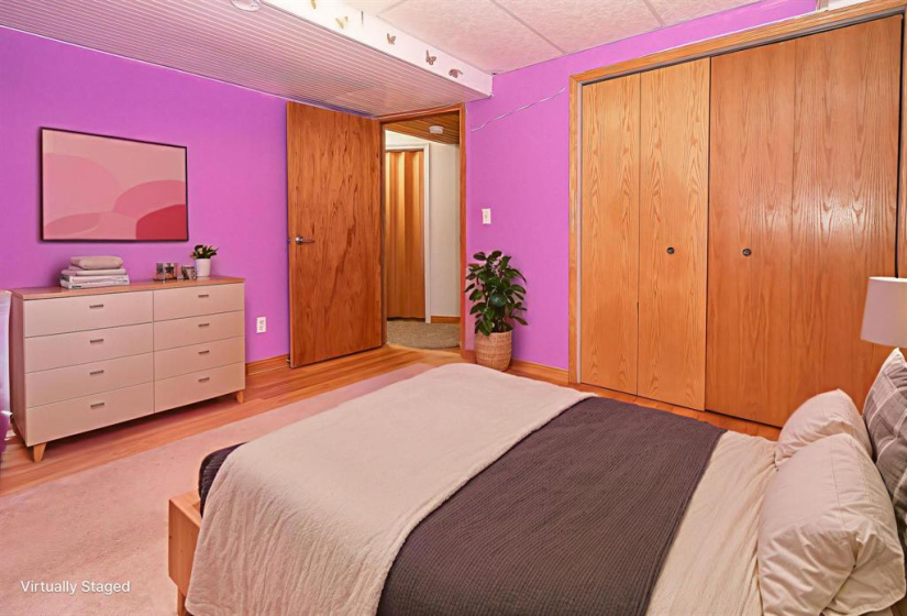 27 BERGEN, 5 Bedrooms Bedrooms, 10 Rooms Rooms,1 BathroomBathrooms,Residential,For Sale,BERGEN