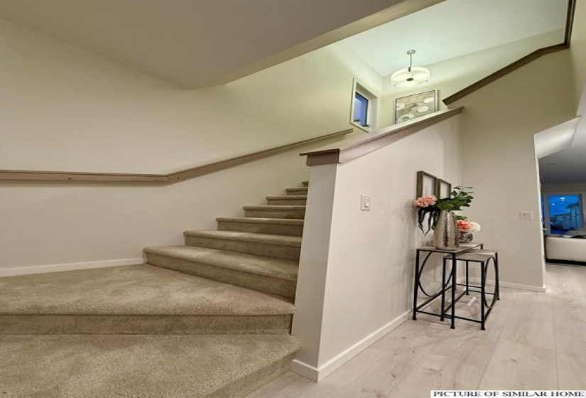 86 Moonlight, 3 Bedrooms Bedrooms, 10 Rooms Rooms,2 BathroomsBathrooms,Residential,For Sale,Moonlight