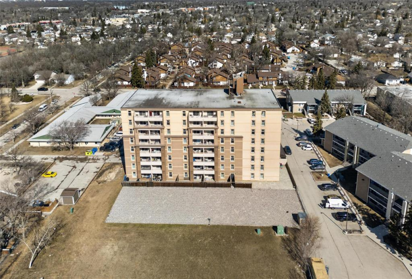 180 Beliveau, 1 Bedroom Bedrooms, 5 Rooms Rooms,1 BathroomBathrooms,Condominium,For Sale,Beliveau