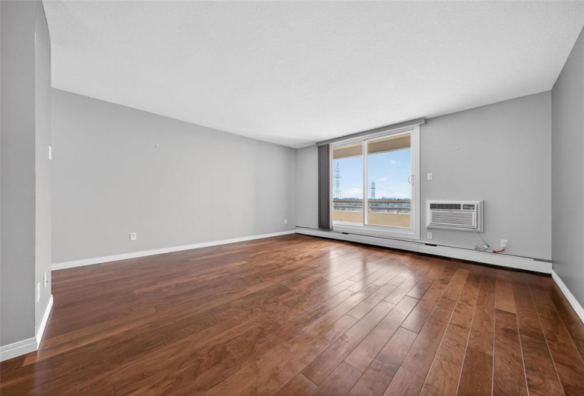 180 Beliveau, 1 Bedroom Bedrooms, 5 Rooms Rooms,1 BathroomBathrooms,Condominium,For Sale,Beliveau