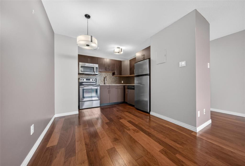 180 Beliveau, 1 Bedroom Bedrooms, 5 Rooms Rooms,1 BathroomBathrooms,Condominium,For Sale,Beliveau