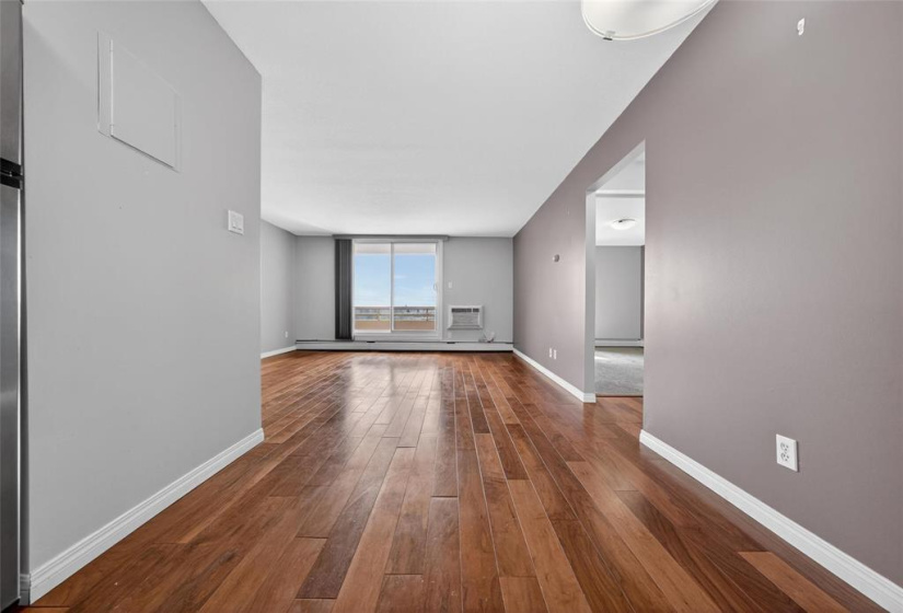 180 Beliveau, 1 Bedroom Bedrooms, 5 Rooms Rooms,1 BathroomBathrooms,Condominium,For Sale,Beliveau