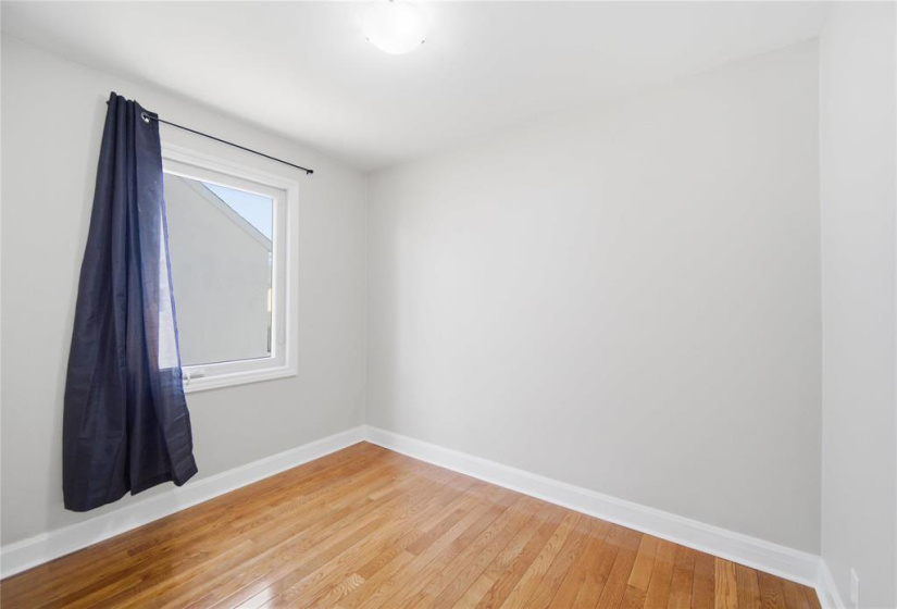 563 McAdam, 2 Bedrooms Bedrooms, 9 Rooms Rooms,2 BathroomsBathrooms,Residential,For Sale,McAdam