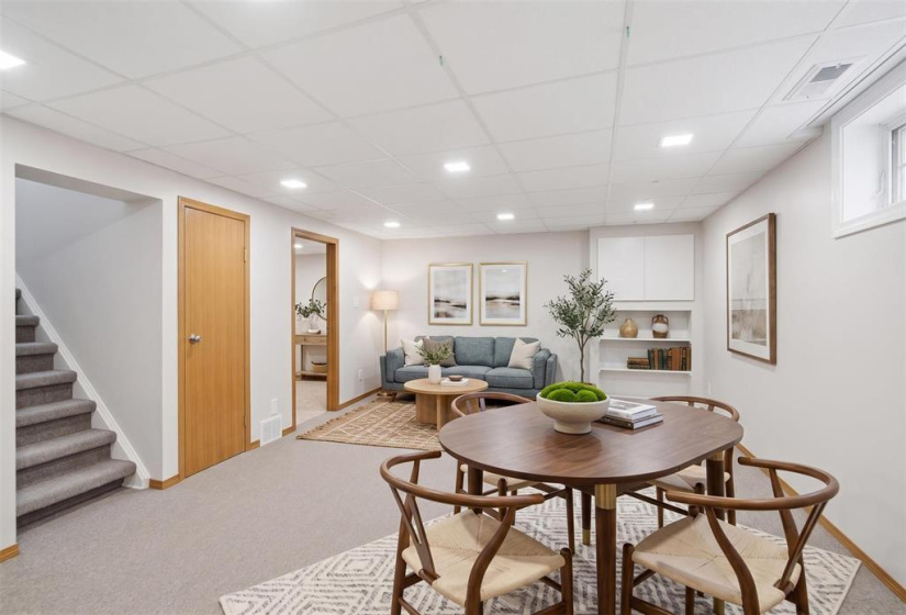 Photo has been virtually staged