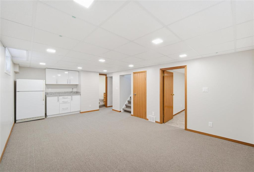 563 McAdam, 2 Bedrooms Bedrooms, 9 Rooms Rooms,2 BathroomsBathrooms,Residential,For Sale,McAdam