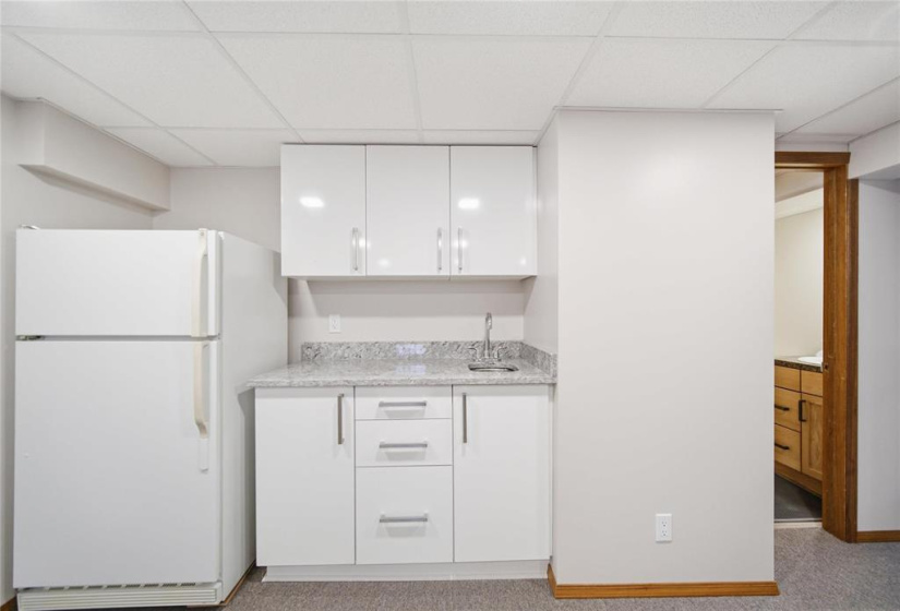 563 McAdam, 2 Bedrooms Bedrooms, 9 Rooms Rooms,2 BathroomsBathrooms,Residential,For Sale,McAdam