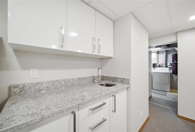 563 McAdam, 2 Bedrooms Bedrooms, 9 Rooms Rooms,2 BathroomsBathrooms,Residential,For Sale,McAdam