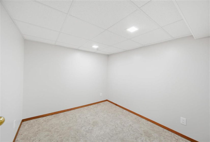 563 McAdam, 2 Bedrooms Bedrooms, 9 Rooms Rooms,2 BathroomsBathrooms,Residential,For Sale,McAdam