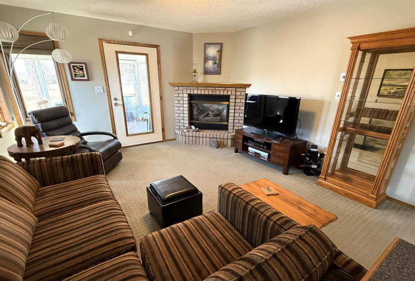 272 1ST, 4 Bedrooms Bedrooms, 15 Rooms Rooms,3 BathroomsBathrooms,Residential,For Sale,1ST