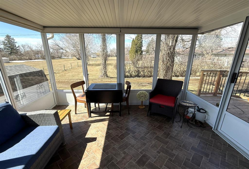 272 1ST, 4 Bedrooms Bedrooms, 15 Rooms Rooms,3 BathroomsBathrooms,Residential,For Sale,1ST