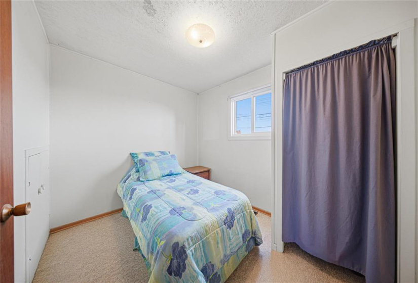 1292 Selkirk, 3 Bedrooms Bedrooms, 7 Rooms Rooms,1 BathroomBathrooms,Residential,For Sale,Selkirk