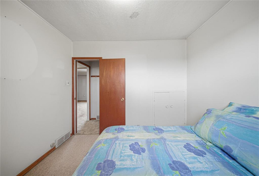 1292 Selkirk, 3 Bedrooms Bedrooms, 7 Rooms Rooms,1 BathroomBathrooms,Residential,For Sale,Selkirk