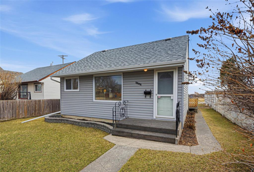 1292 Selkirk, 3 Bedrooms Bedrooms, 7 Rooms Rooms,1 BathroomBathrooms,Residential,For Sale,Selkirk