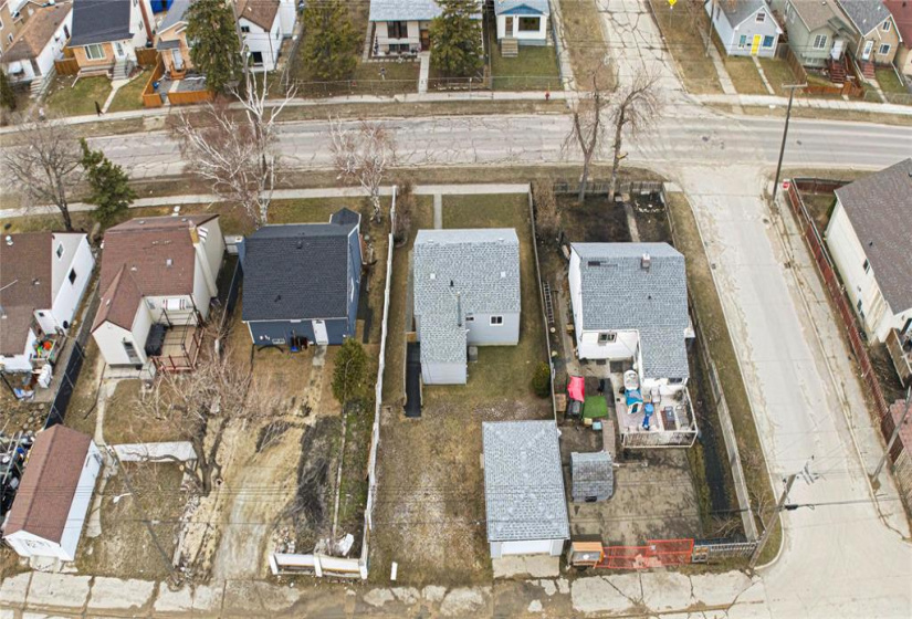 1292 Selkirk, 3 Bedrooms Bedrooms, 7 Rooms Rooms,1 BathroomBathrooms,Residential,For Sale,Selkirk