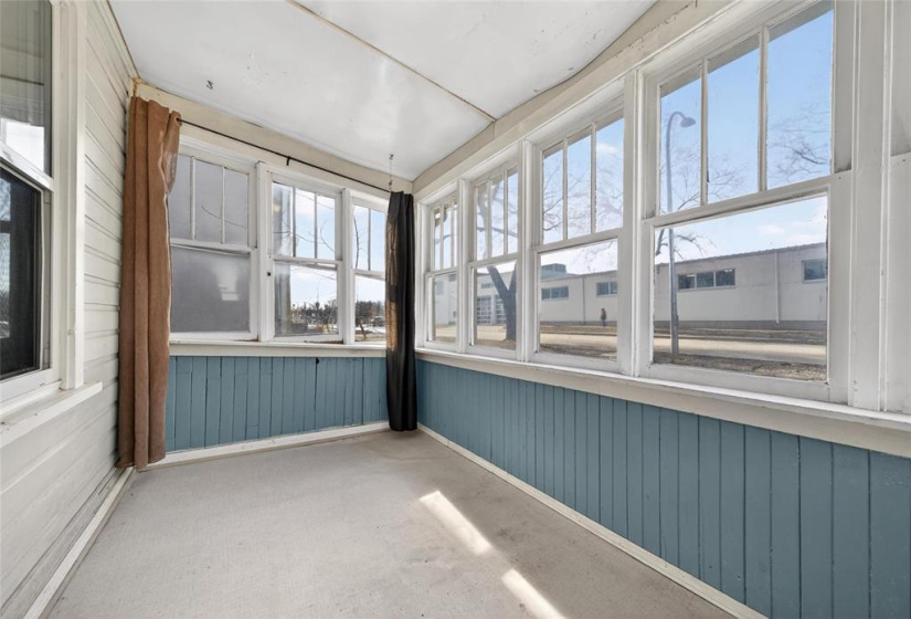 205 Templeton, 2 Bedrooms Bedrooms, 6 Rooms Rooms,1 BathroomBathrooms,Residential,For Sale,Templeton