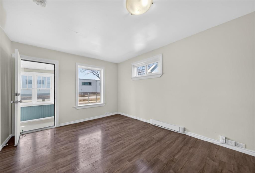 205 Templeton, 2 Bedrooms Bedrooms, 6 Rooms Rooms,1 BathroomBathrooms,Residential,For Sale,Templeton