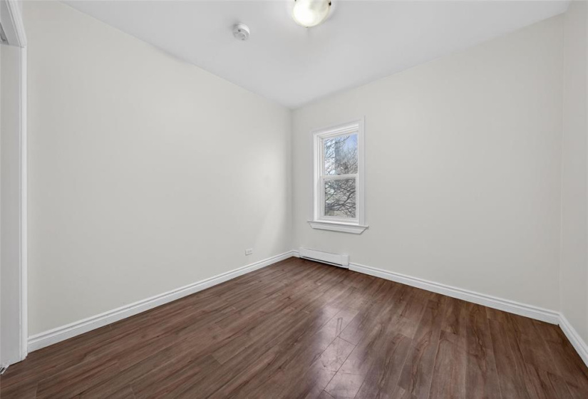 205 Templeton, 2 Bedrooms Bedrooms, 6 Rooms Rooms,1 BathroomBathrooms,Residential,For Sale,Templeton