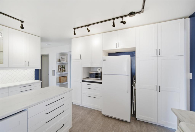 23 Shakespeare, 4 Bedrooms Bedrooms, 12 Rooms Rooms,1 BathroomBathrooms,Residential,For Sale,Shakespeare