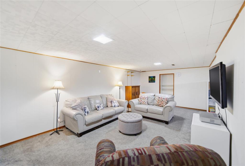 23 Shakespeare, 4 Bedrooms Bedrooms, 12 Rooms Rooms,1 BathroomBathrooms,Residential,For Sale,Shakespeare