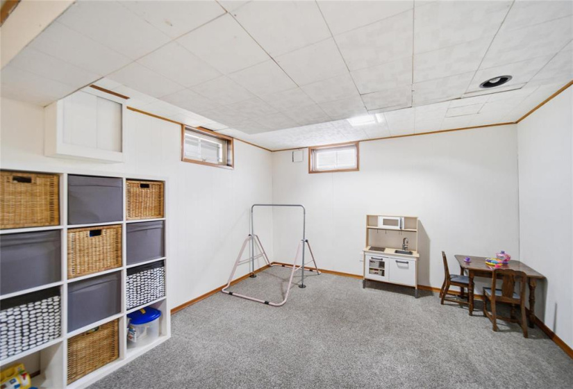 23 Shakespeare, 4 Bedrooms Bedrooms, 12 Rooms Rooms,1 BathroomBathrooms,Residential,For Sale,Shakespeare