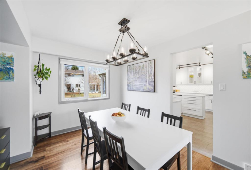 23 Shakespeare, 4 Bedrooms Bedrooms, 12 Rooms Rooms,1 BathroomBathrooms,Residential,For Sale,Shakespeare