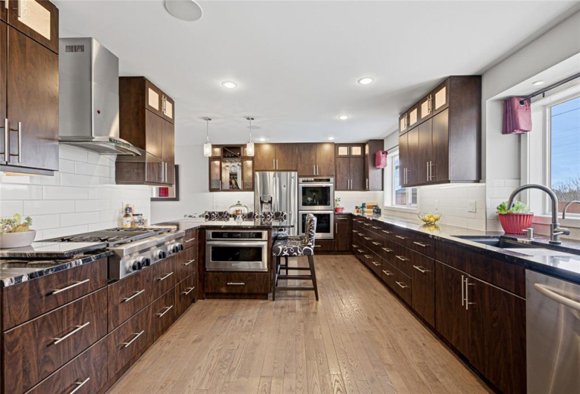 50 Manring, 5 Bedrooms Bedrooms, 18 Rooms Rooms,3 BathroomsBathrooms,Residential,For Sale,Manring