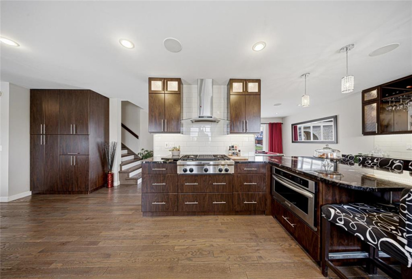 50 Manring, 5 Bedrooms Bedrooms, 18 Rooms Rooms,3 BathroomsBathrooms,Residential,For Sale,Manring