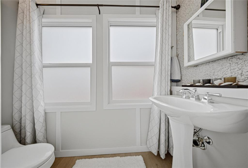 50 Manring, 5 Bedrooms Bedrooms, 18 Rooms Rooms,3 BathroomsBathrooms,Residential,For Sale,Manring