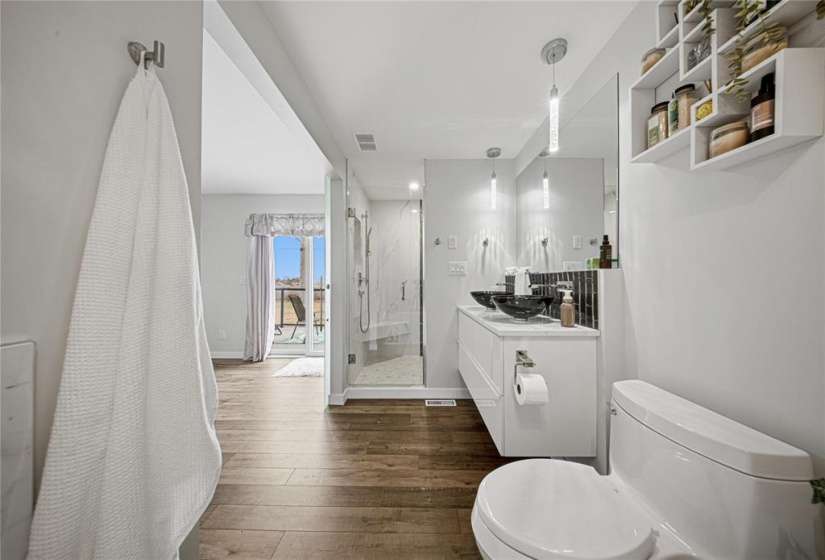 50 Manring, 5 Bedrooms Bedrooms, 18 Rooms Rooms,3 BathroomsBathrooms,Residential,For Sale,Manring