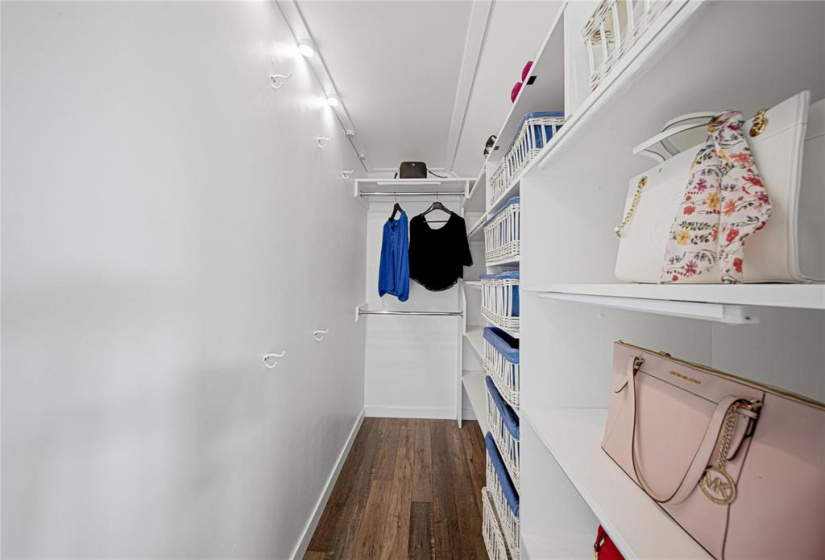 50 Manring, 5 Bedrooms Bedrooms, 18 Rooms Rooms,3 BathroomsBathrooms,Residential,For Sale,Manring