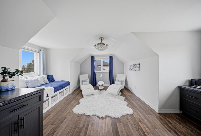 50 Manring, 5 Bedrooms Bedrooms, 18 Rooms Rooms,3 BathroomsBathrooms,Residential,For Sale,Manring