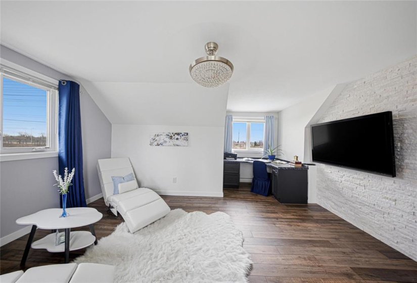 50 Manring, 5 Bedrooms Bedrooms, 18 Rooms Rooms,3 BathroomsBathrooms,Residential,For Sale,Manring