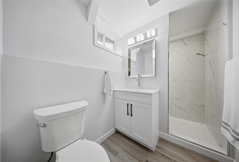 50 Manring, 5 Bedrooms Bedrooms, 18 Rooms Rooms,3 BathroomsBathrooms,Residential,For Sale,Manring