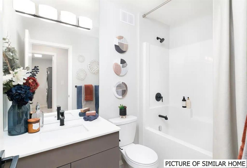 211 GRANITE GROVE, 4 Bedrooms Bedrooms, 11 Rooms Rooms,3 BathroomsBathrooms,Residential,For Sale,GRANITE GROVE