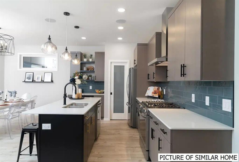 211 GRANITE GROVE, 4 Bedrooms Bedrooms, 11 Rooms Rooms,3 BathroomsBathrooms,Residential,For Sale,GRANITE GROVE