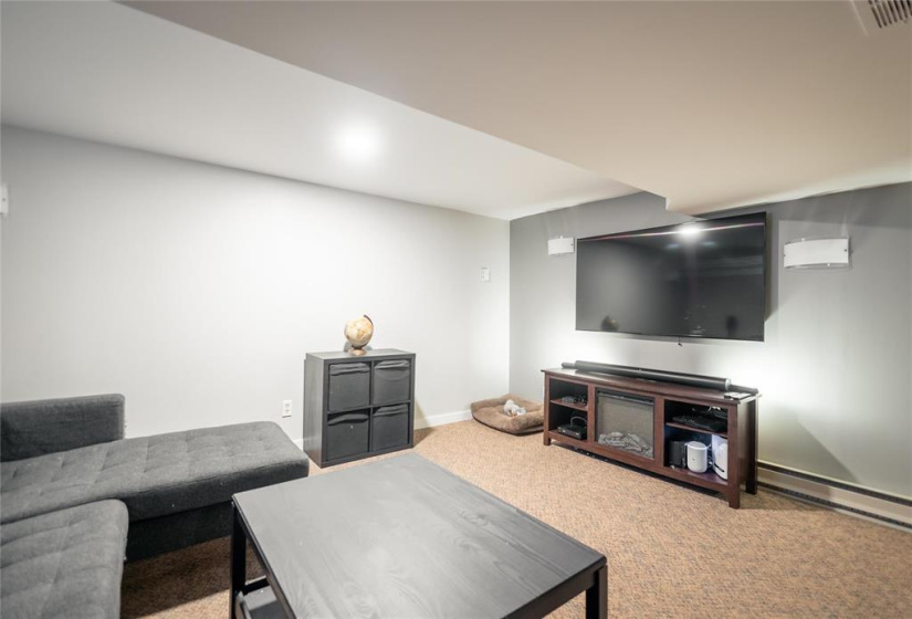 95 Moore, 4 Bedrooms Bedrooms, 12 Rooms Rooms,1 BathroomBathrooms,Residential,For Sale,Moore