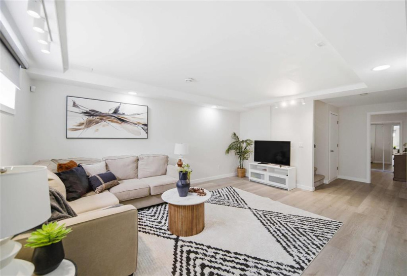 2 Hofsted, 5 Bedrooms Bedrooms, 18 Rooms Rooms,3 BathroomsBathrooms,Residential,For Sale,Hofsted